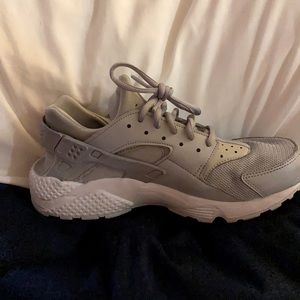 All Grey Nike Air Huaraches